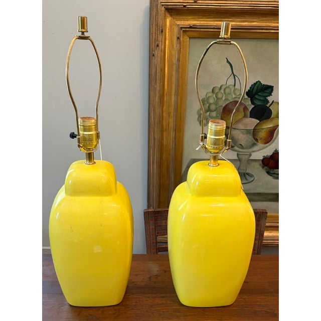 Mid-Century Modern Mid Century Yellow Ceramic Lamps With Original Green Shades For Sale - Image 3 of 8