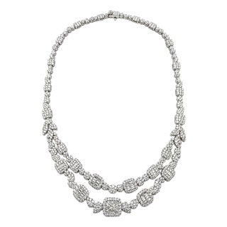 18k White Gold Diamond Necklace For Sale