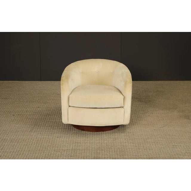 Wood Barrel-Back Swivel Club Chair W Walnut Base in the Style of Milo Baughman, 1970s For Sale - Image 7 of 17