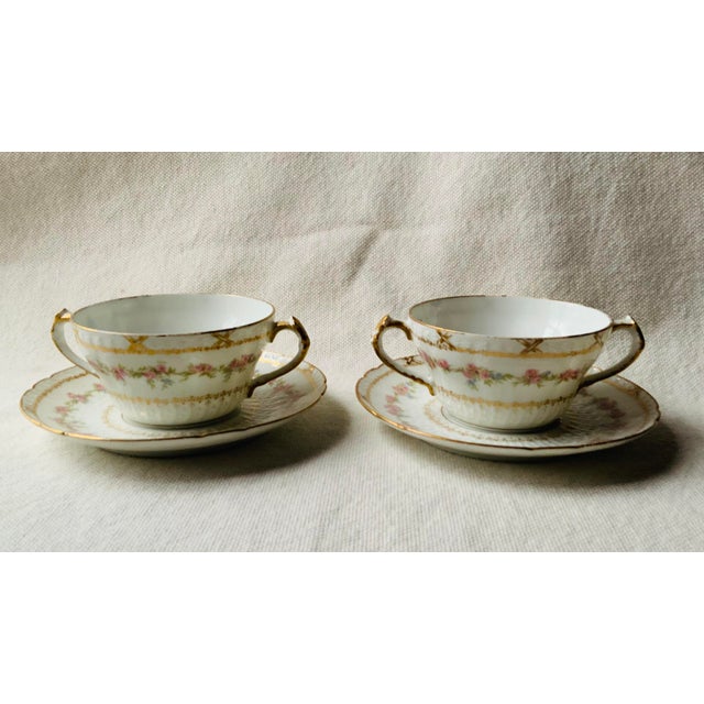1900 - 1909 Pair of Antique French Limoges Hand-Painted Soup Bowls With Underliners - Paris Brocante Find For Sale - Image 5 of 15