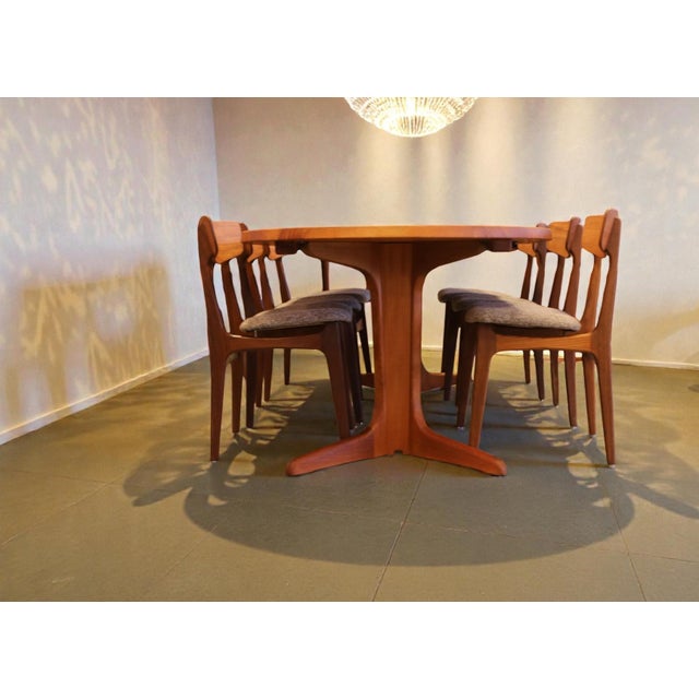 Danish Round Dining Table in Teak with Double Extension Leaves, 1960s For Sale - Image 15 of 18