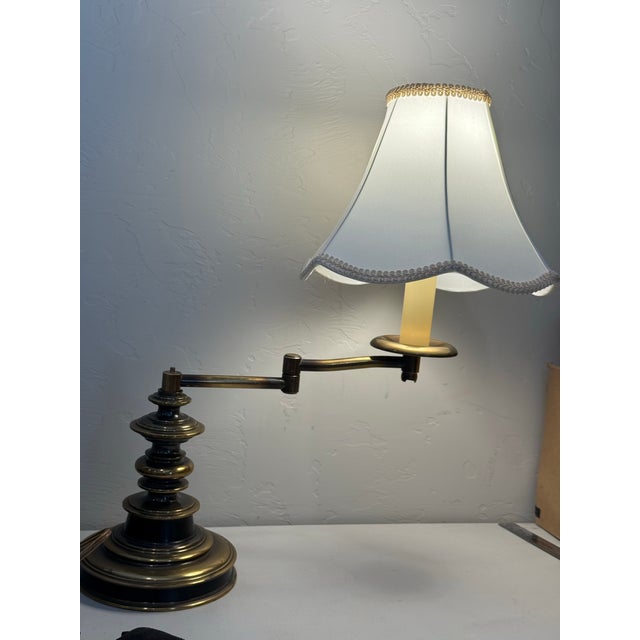 Vintage Solid Brass Metal Hollywood Regency Style Table Lamp Heavy Armed Extends For Sale - Image 4 of 12