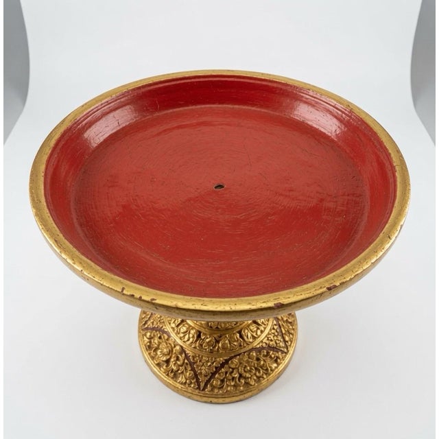 Religious Early 1900s Hsun Ok Burmese Offering Vessel - Gold Gilt & Lacquer- Large 33” Tall For Sale - Image 3 of 5