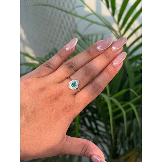 VRJewels 14k Gold Emerald Diamond Double Halo Vintage Engagement Ring Size 9 For Sale In New York - Image 6 of 16