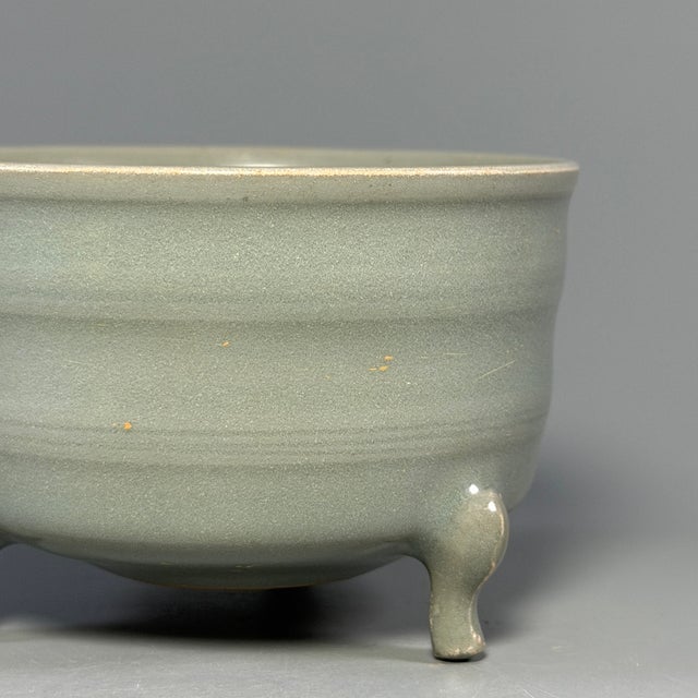 Chinoiserie China Vintage Longquan Celadon Ribbed Tripod Incense Burner For Sale - Image 3 of 7