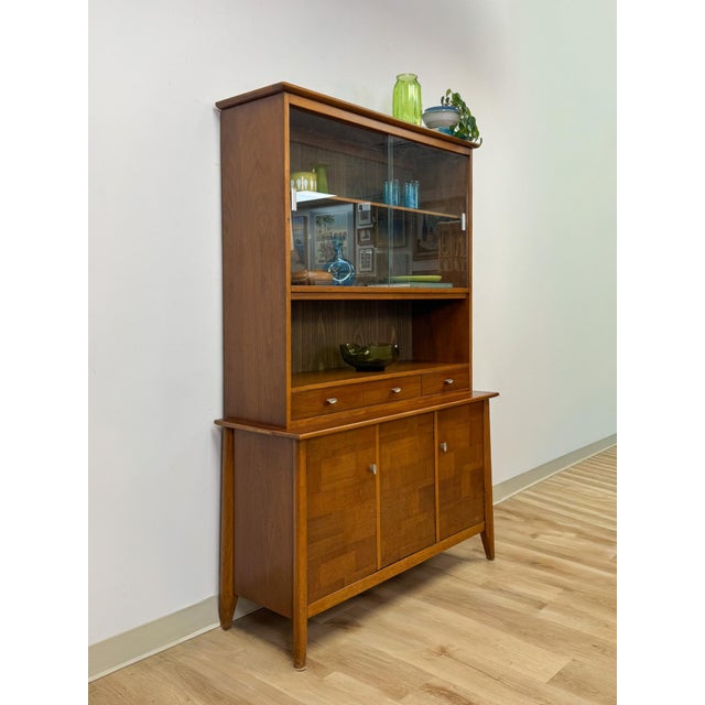 Paine Furniture Vintage Hutch by Paine Furniture MCM China Cabinet, Parquet Doors, Glass Sliding For Sale - Image 4 of 18