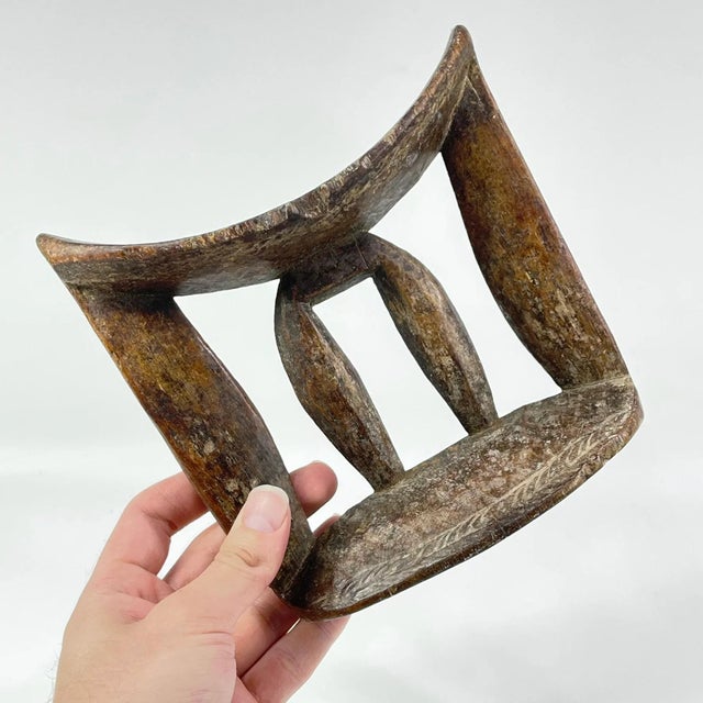 African Early 20th Century Wooden Headrest Ethiopia For Sale - Image 3 of 9