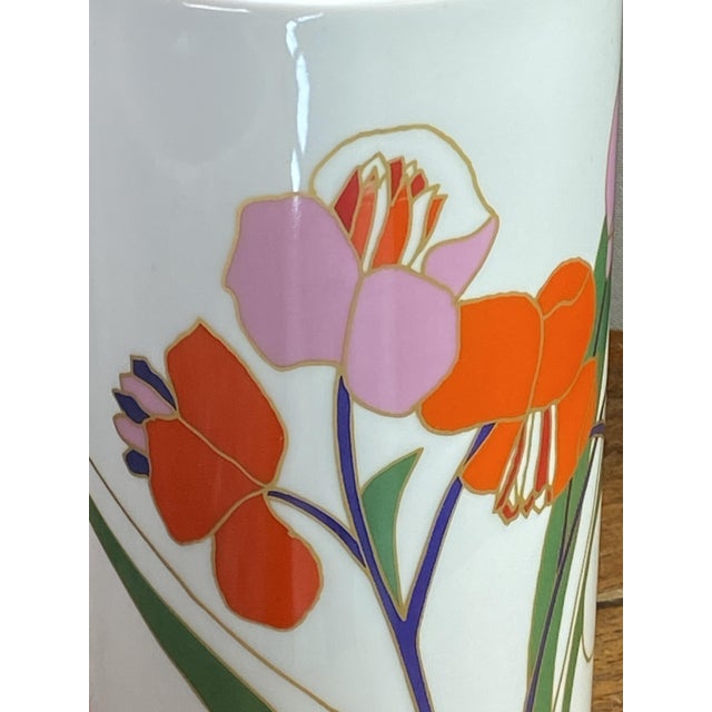 1970s Porcelain Vase with Floral Decoration by Wolf Bauer for Rosenthal, 1970s For Sale - Image 5 of 15