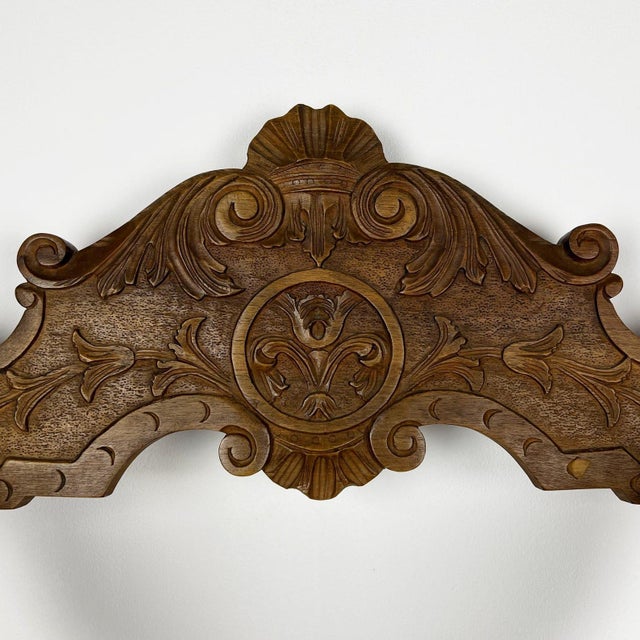 Baroque Florentine Renaissance Savonarola Chair in Carved Wood For Sale - Image 3 of 11