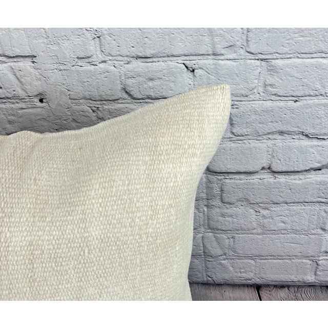 Turkish 20 x 20 Hemp Pillow Turkish Cushion Natural Grayish White Pillow Cushion Cover For Sale - Image 3 of 4