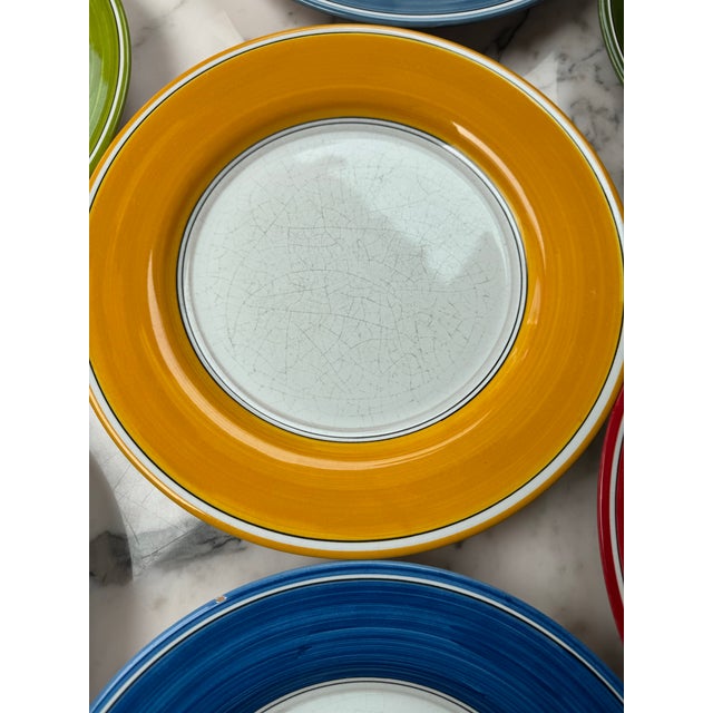 Set of 8 Italian Pascal Ravello Majolica Hand Painted Dinner Plates For Sale - Image 9 of 12