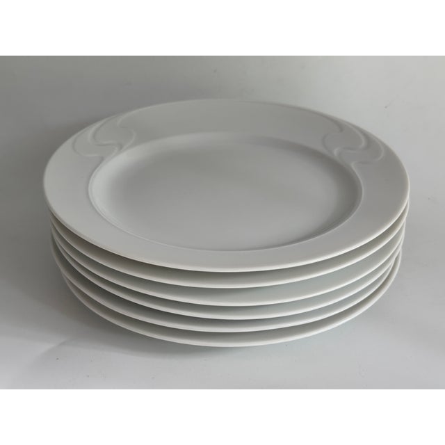 Asimmetria White Salad Plate by Björn Wiinblad for Rosenthal Studio Line, 1986, Set of 6 For Sale - Image 6 of 6