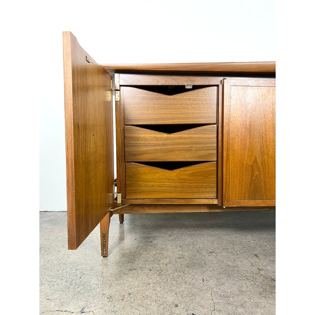 1960s Mid Century Modern Long Low Walnut and Brass Triple Dresser Sideboard by Helen and Hobey Baker For Sale - Image 4 of 9