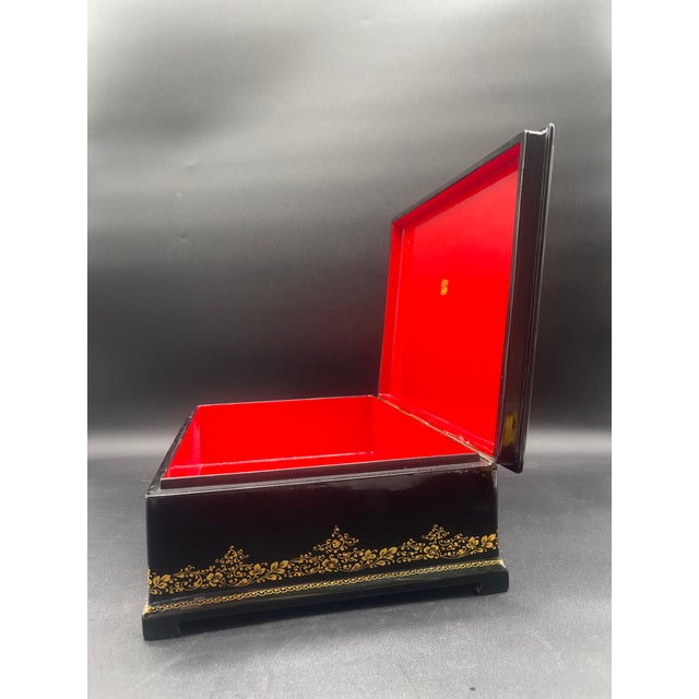 1930s Hand Painted “Wedding” Lacquer Box by Fedoskino Degockuno For Sale - Image 9 of 12