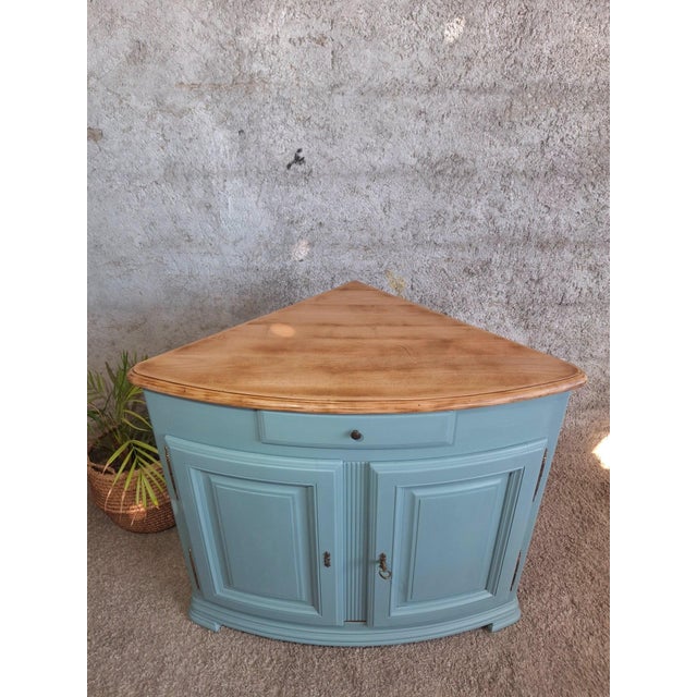 Wood Louis XV Corner Cabinet in Neptune Blue and Brass Fittings, 1890s For Sale - Image 7 of 11
