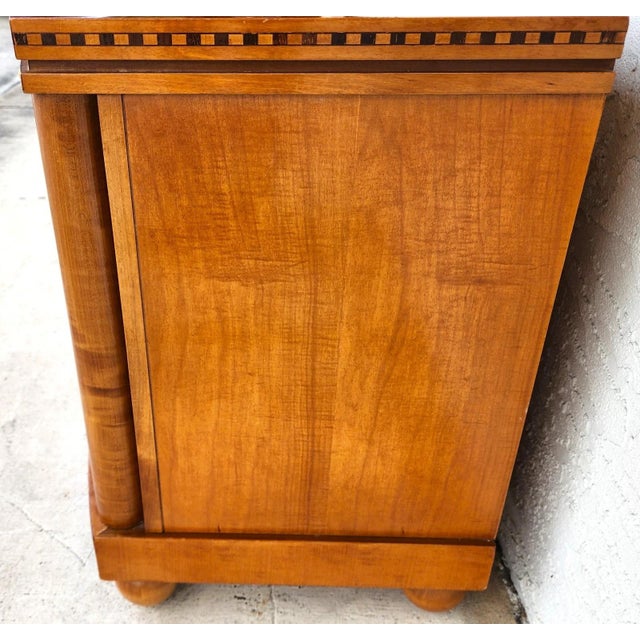 Wood 1980s Hickory White Genesis Collection Biedermeier Nightstand Side Table For Sale - Image 7 of 18