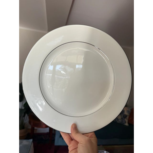 2010s Royal Doulton Signature Platinum 5-Piece Setting for 10 For Sale - Image 5 of 8