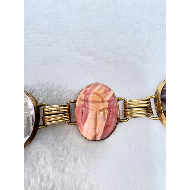 Gold Mid‑Century Carved Semi-Precious Gemstone Scarab Bracelet • 12k Gf Clasp • Egyptian Revival For Sale - Image 8 of 13
