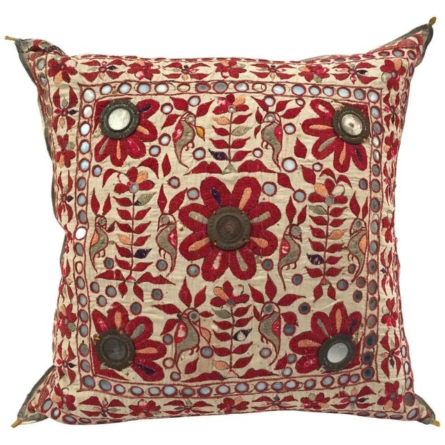 19th Century Rajasthani Silk Embroidered Mirrorwork Pillow With Birds and Flowers For Sale - Image 11 of 11