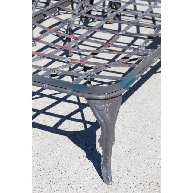 Vintage Cast Aluminum Patio Chaise Lounge Chairs – Set of 2 – Attributed to Woodard – Hollywood Regency Outdoor Loungers For Sale - Image 13 of 17