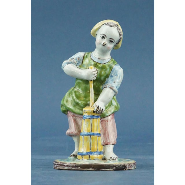 19th Century Hungarian Anabaptist Majolica Ceramic Peasant Women from Stomfa Haban, Set of 2 For Sale - Image 12 of 18