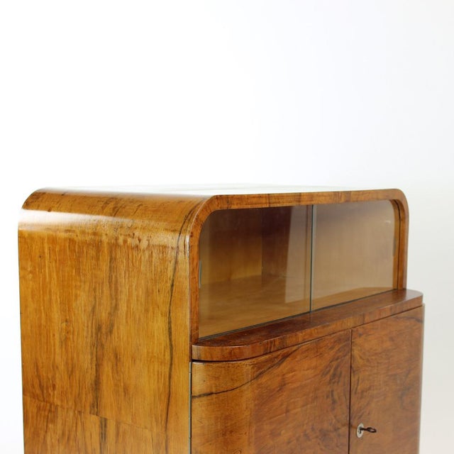 Art Deco Sideboard or Dry Bar in Walnut, Former Czechoslovakia, 1930s For Sale - Image 16 of 18