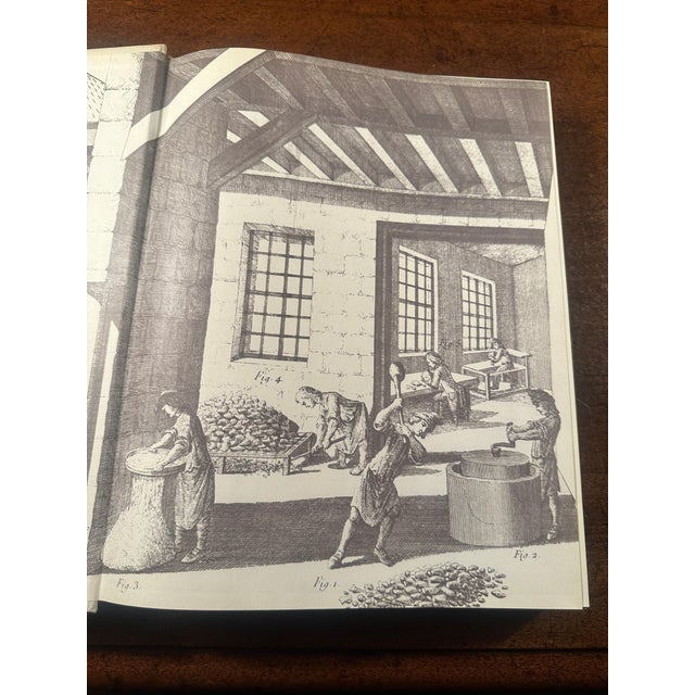 Les Porcelainiers du XVIII Siecle Francais, 1964, french, Connaissance des Arts Book For Sale In Sacramento - Image 6 of 12