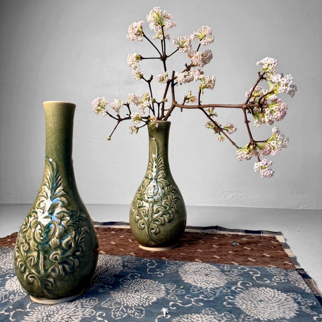 Celadon Ikebana Vases with Floral Relief by Noma Gazan, Japan, 1970s, Set of 2 For Sale - Image 13 of 17