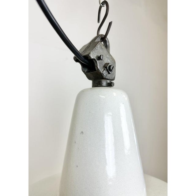 Large Industrial White Enamel Factory Pendant Lamp from Zaos, 1960s For Sale - Image 10 of 18