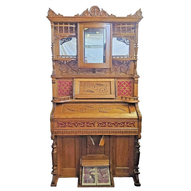 Museum-Quality Antique! Presenting a stunning Victorian era Beckwith Organ Co. Chicago pump organ, crafted in the 1880s...