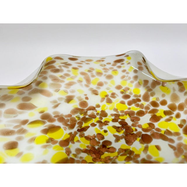 Large Murano Gold Aventurine Art Glass Bowl Flower Form Italy 1950s For Sale In Palm Springs - Image 6 of 14