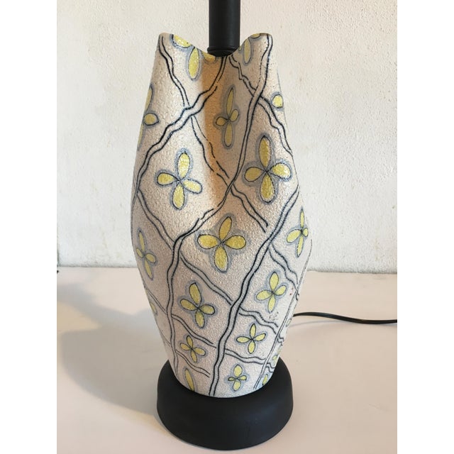 Italian 1960s Italian Ceramic Marbro Table Lamp For Sale - Image 3 of 6