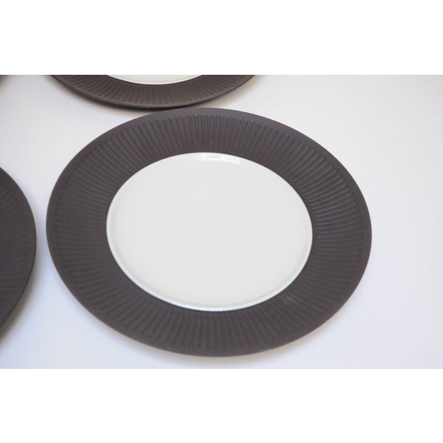 1960s Set of Six Early Jens Quistgaard for Dansk Flamestone Dinner Plates For Sale - Image 5 of 10