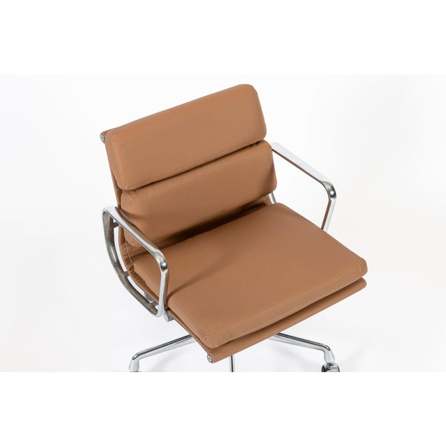 Eames for Herman Miller Aluminum Group Office Chair in Schumacher Vegan Leather For Sale - Image 10 of 13