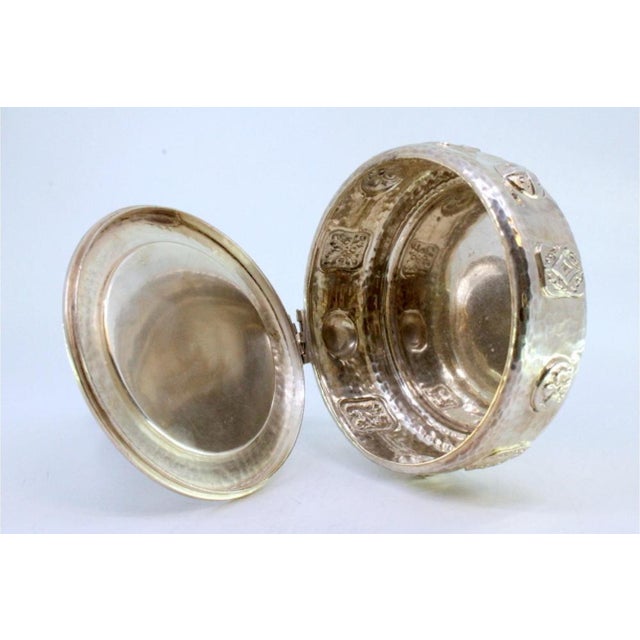 Silver Smudging Bowl with Busts of Roman Soldiers Hammered Lid, Reliefs Casing and Wooden Handle For Sale - Image 4 of 9