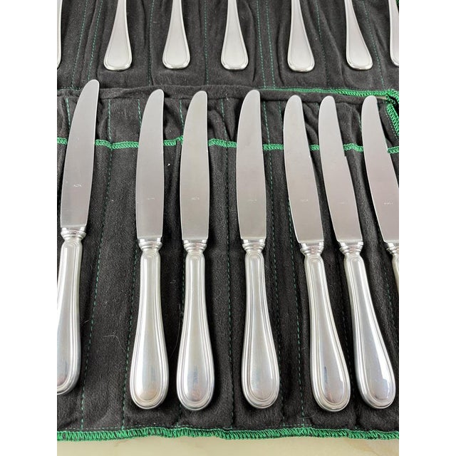 Cutlery service 101 pieces 800 silver, English style, Italy, 90s, Argenteria Zaramella. The peculiarity of this service is...