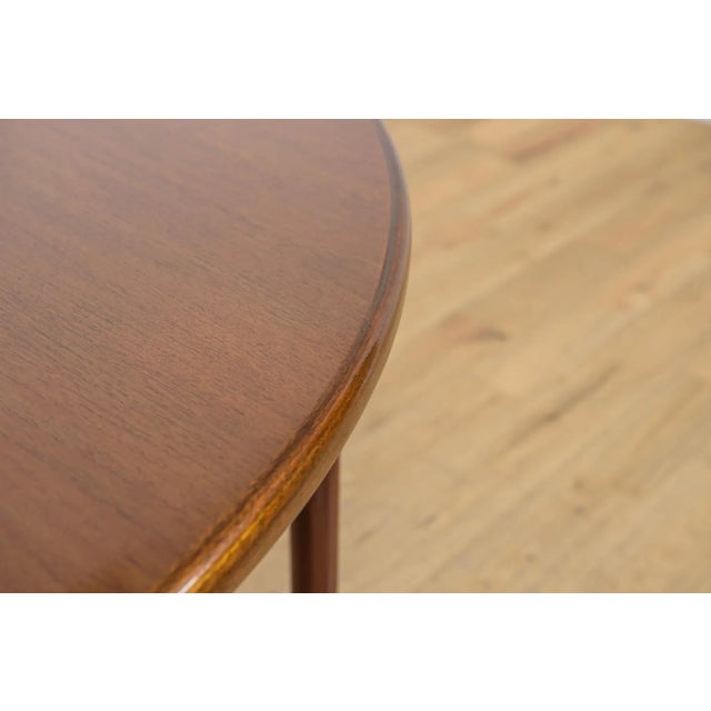 Mid-Century Round Extendable Dining Table from McIntosh, United Knigdom, 1960s For Sale - Image 13 of 17
