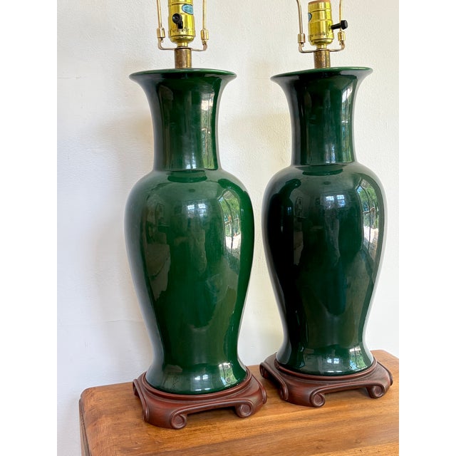 Ethan Allen 1980s Forest Green Porcelain Urn Form Lamps - A Pair For Sale - Image 4 of 9