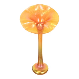 Lundberg Studios Jack in the Pulpit Large Flower Form Iridescent Art Glass Vase For Sale