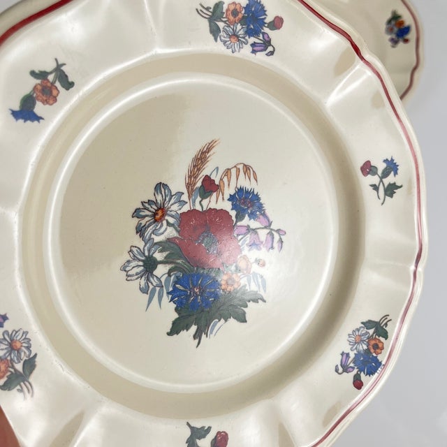 White 20th Century Agreste Dessert Plates from Sarreguemines, 1970s, Set of 6 For Sale - Image 8 of 9