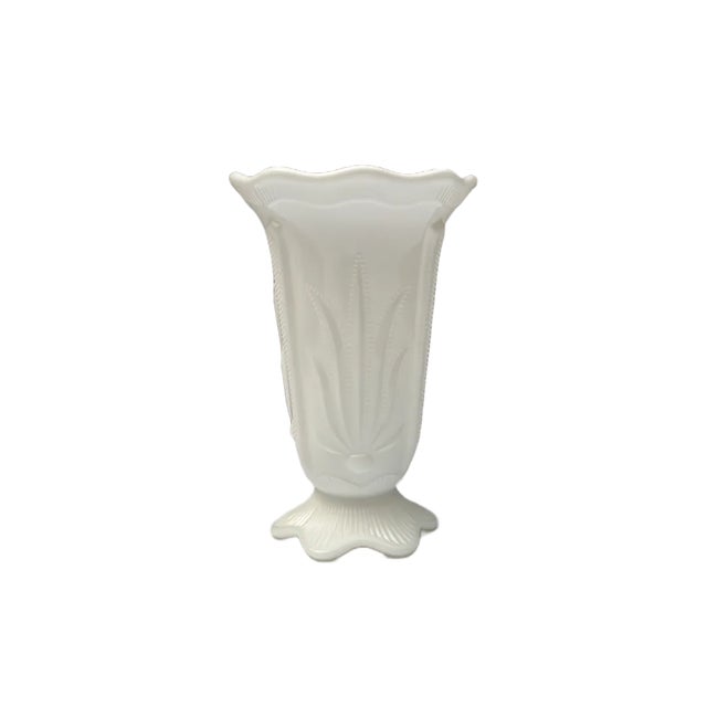 Vintage Mid-Century Fenton Milk Glass Vase For Sale In San Francisco - Image 6 of 6