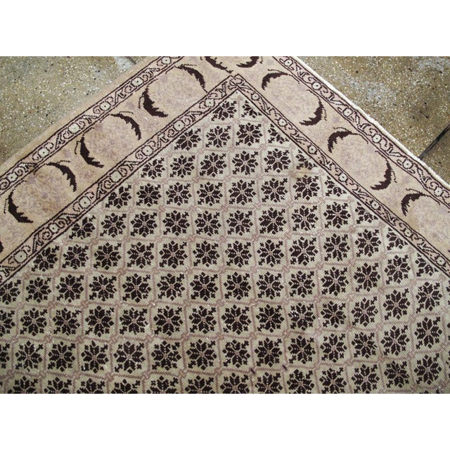 Textile Galerie Shabab Collection Mid-20th Century Turkish Anatolian Rug For Sale - Image 7 of 10