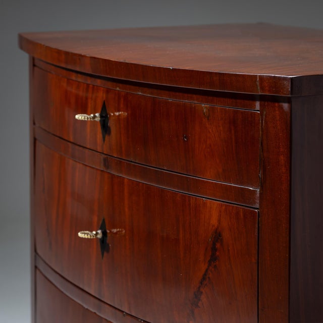 Early 19th Century North German Biedermeier Chest of Drawers, 1820 For Sale - Image 5 of 8