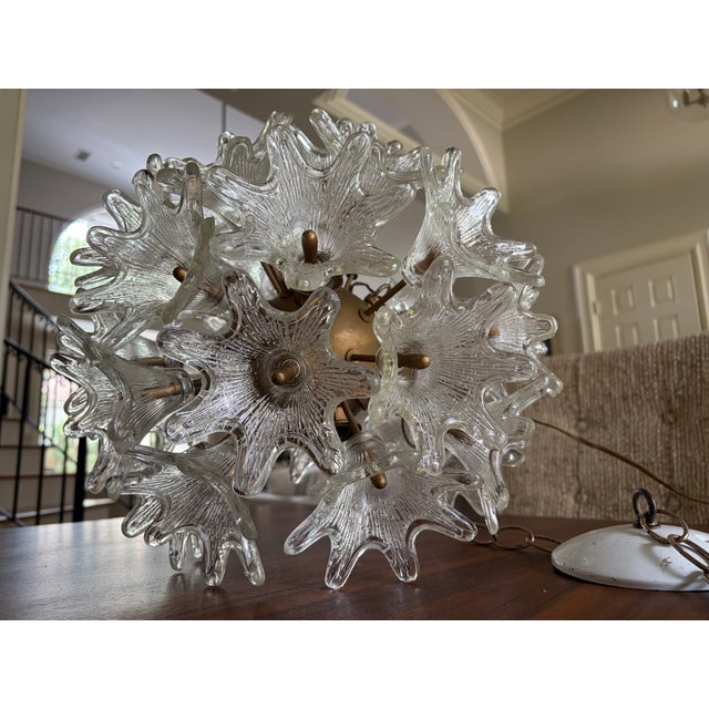 Vintage Italian Murano Style Sputnik Chandelier in the Manner of Paolo Venini "Espirit", 28 Glass Florets For Sale - Image 10 of 18