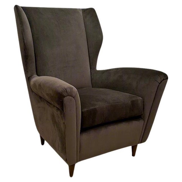 Single Italian Modernist wing chair in the style of Gio Ponti. For Sale In New York - Image 6 of 8