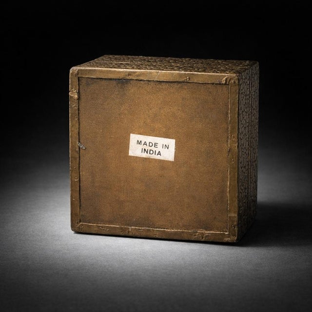 Mid 20th Century Vintage Embossed Brass Over Wood Trinket Box – Floral Repoussé Hinged Jewelry / Keepsake Box, India For Sale - Image 5 of 6