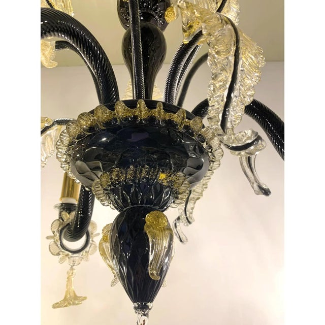 Black and Gold Murano-Style Venetian Glass Chandelier by Simoeng For Sale - Image 7 of 8