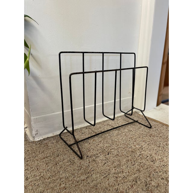 Mid-Century Modern Black Iron Wire Magazine Rack. For Sale In Seattle - Image 6 of 7
