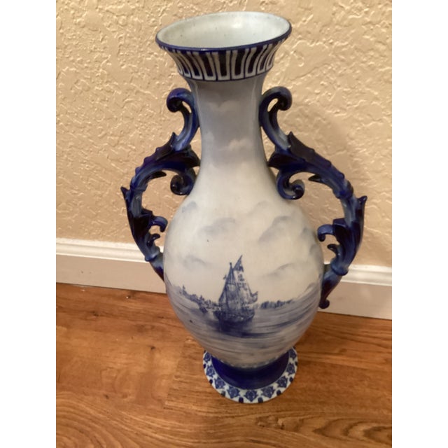Delt Vase For Sale - Image 11 of 12