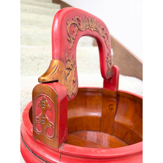 Chinese Antique Chinese Qing Era Lacquered Wood Wedding / Water Basket Box For Sale - Image 3 of 12